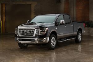 Nissan Titan XD SL Crew Cab 2016 года